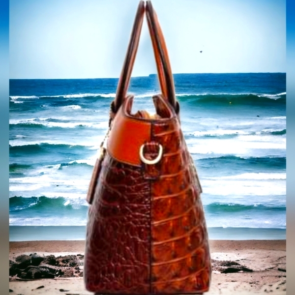 Elegant Dark Honey Brown Crocodile Embossed Handbag Wallet Set - Picture 4 of 5